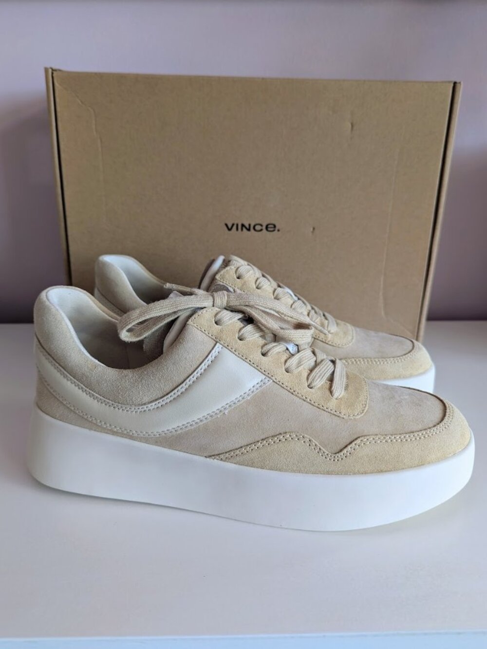 Vince Warren Court Suede Platform Sneaker NIB Size 8 Macadamia Beige
